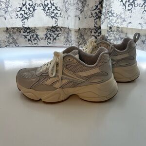 Reebok Women's Cream and Gray Sneakers